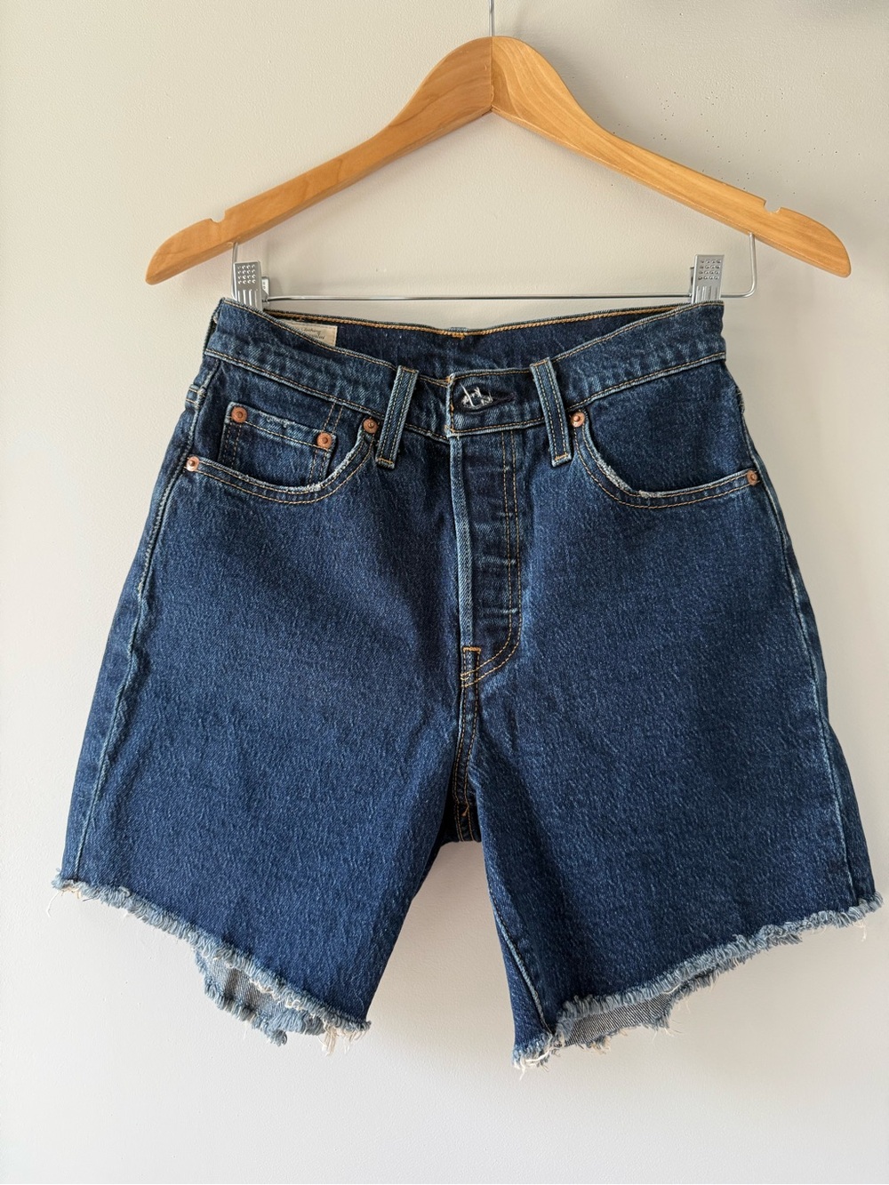 Levi's Dark Blue mid thigh short